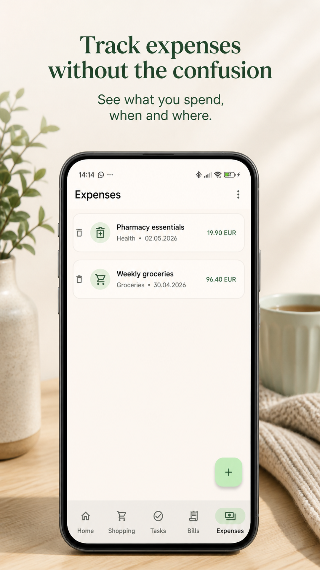 Roomli shared expenses tracking screen